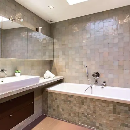 Marais District - Superb 3 Bedroom Flatent Appartement *